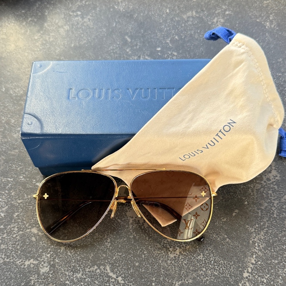 Louis Vuitton Gold and Brown Pilot Sunglasses
